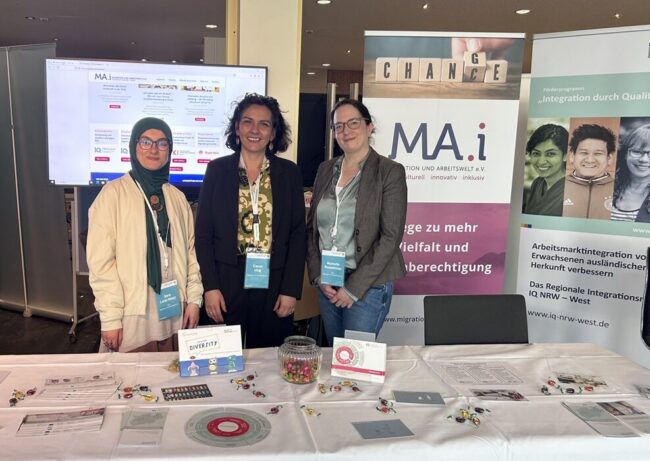 Landesintegrationskongress_MA.i_Stand_SLN_CU_MR